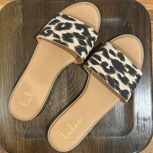 Lulus cheetah print flat